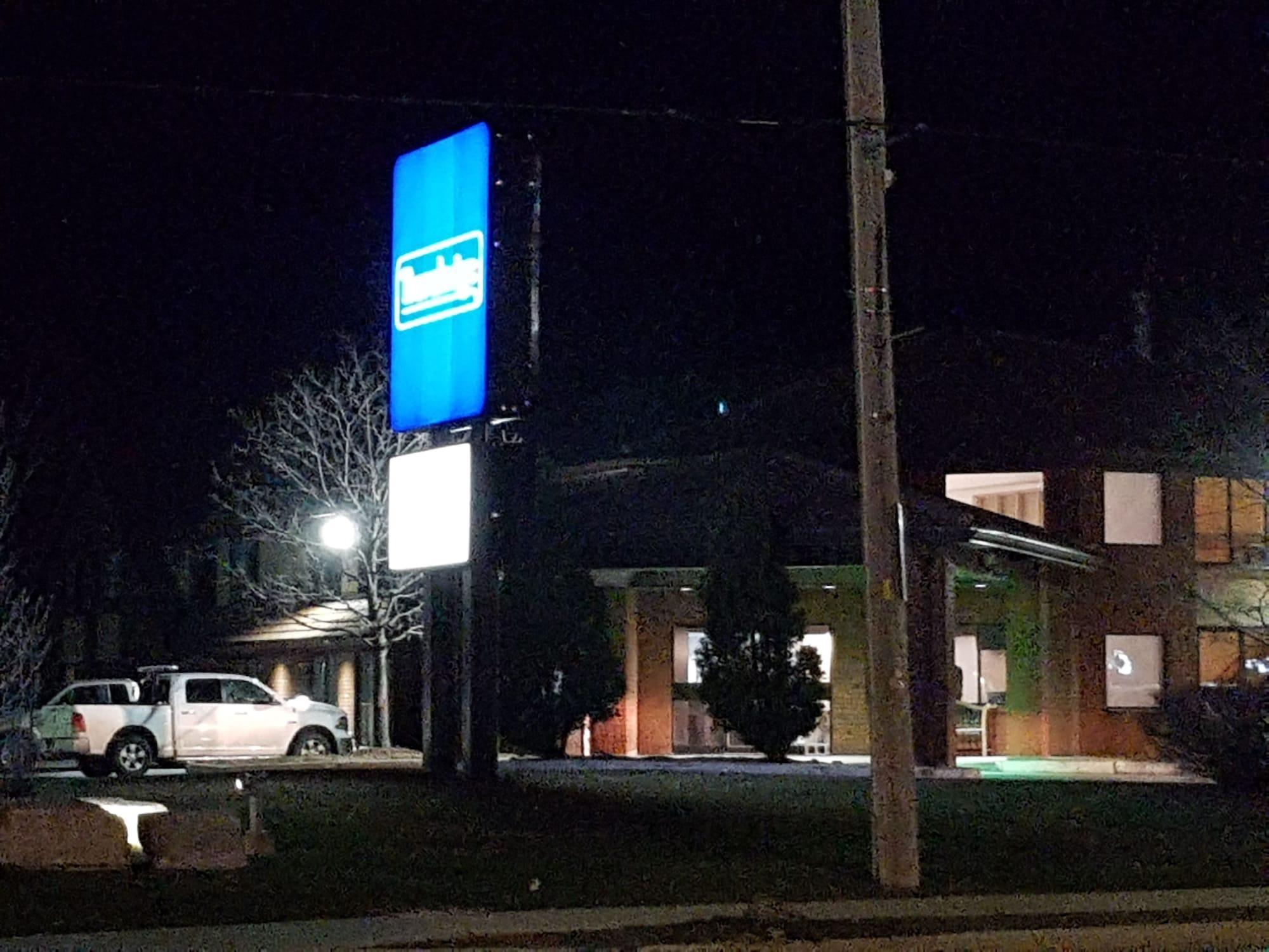 Travelodge By Wyndham וולאנד מראה חיצוני תמונה