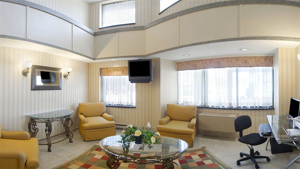 Travelodge By Wyndham וולאנד מראה חיצוני תמונה